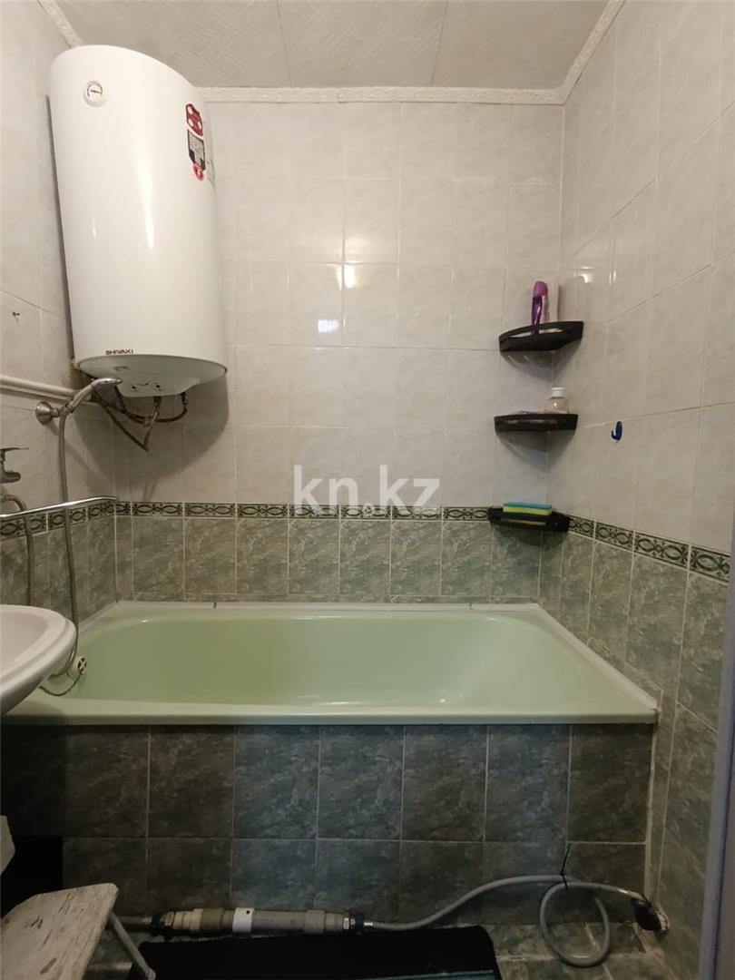 Продажа 3-комнатной квартиры, 60 м², ул. Маметовой, дом  93 в Караганде - фото 5