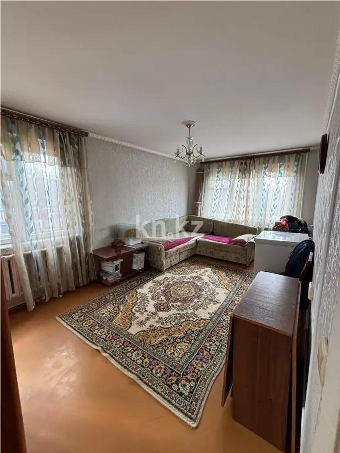 Продажа 3-комнатной квартиры, 63 м², мкр-н 11а, дом  6 в Караганде - фото 2