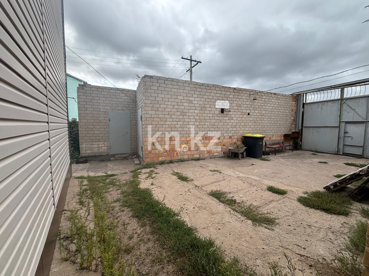 Продажа 4-комнатного дома, 130 м², ул. Юная в Караганде - фото 3