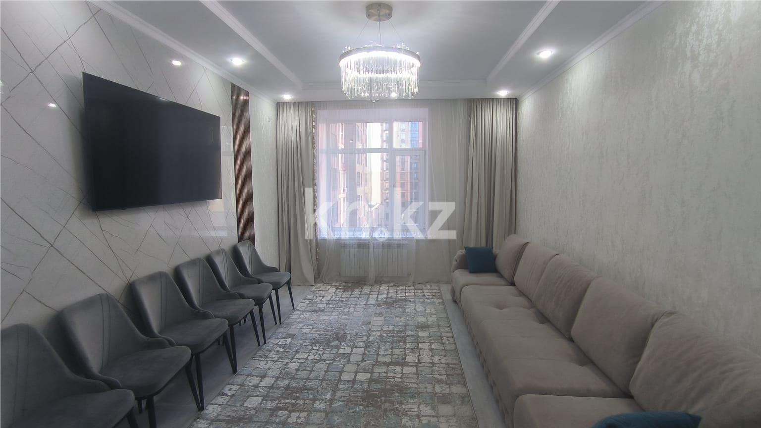 Продажа 4-комнатной квартиры, 118 м², ул. Букетова в Караганде - фото 3