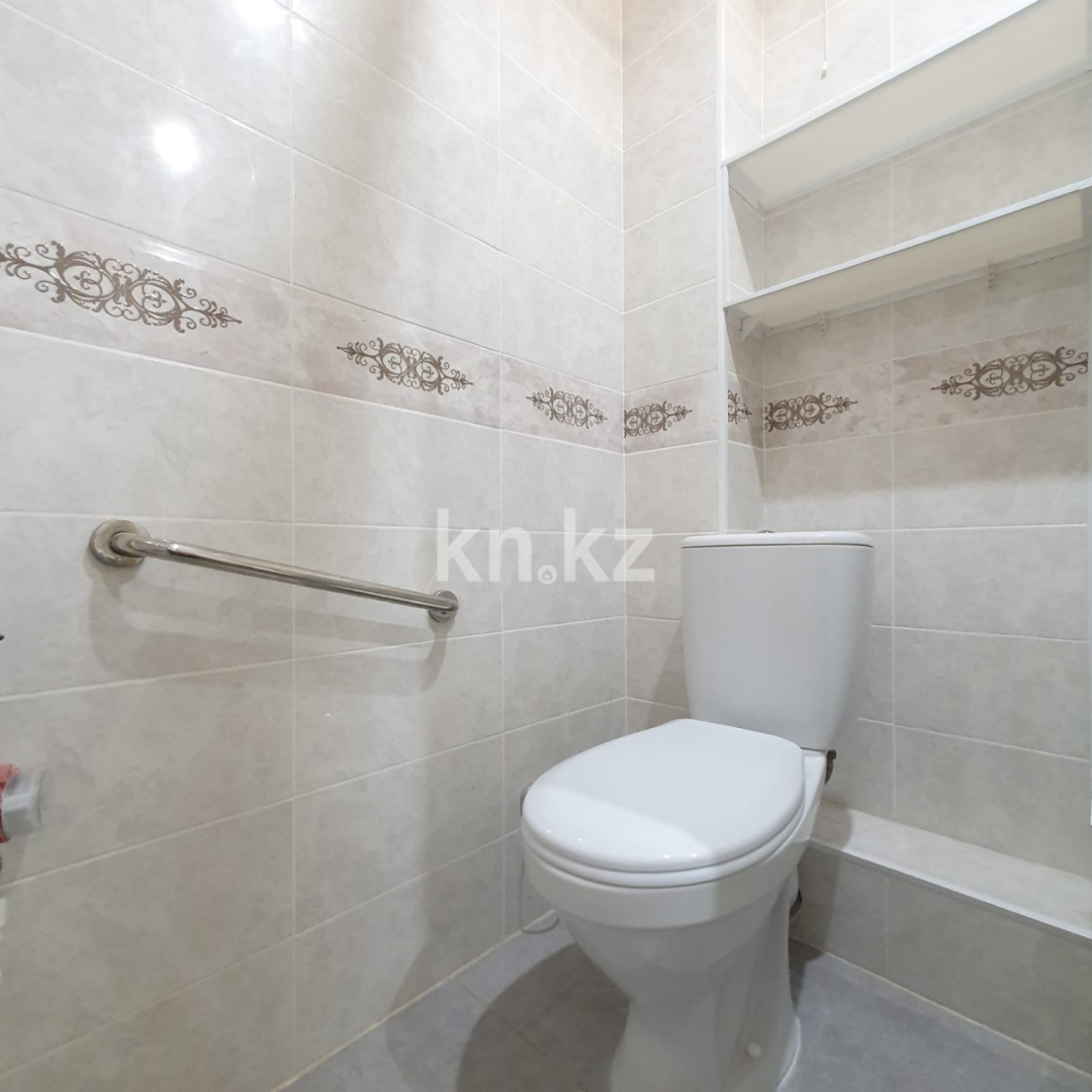 Продажа 2-комнатной квартиры, 56 м², ул. Каргала в Актобе - фото 30