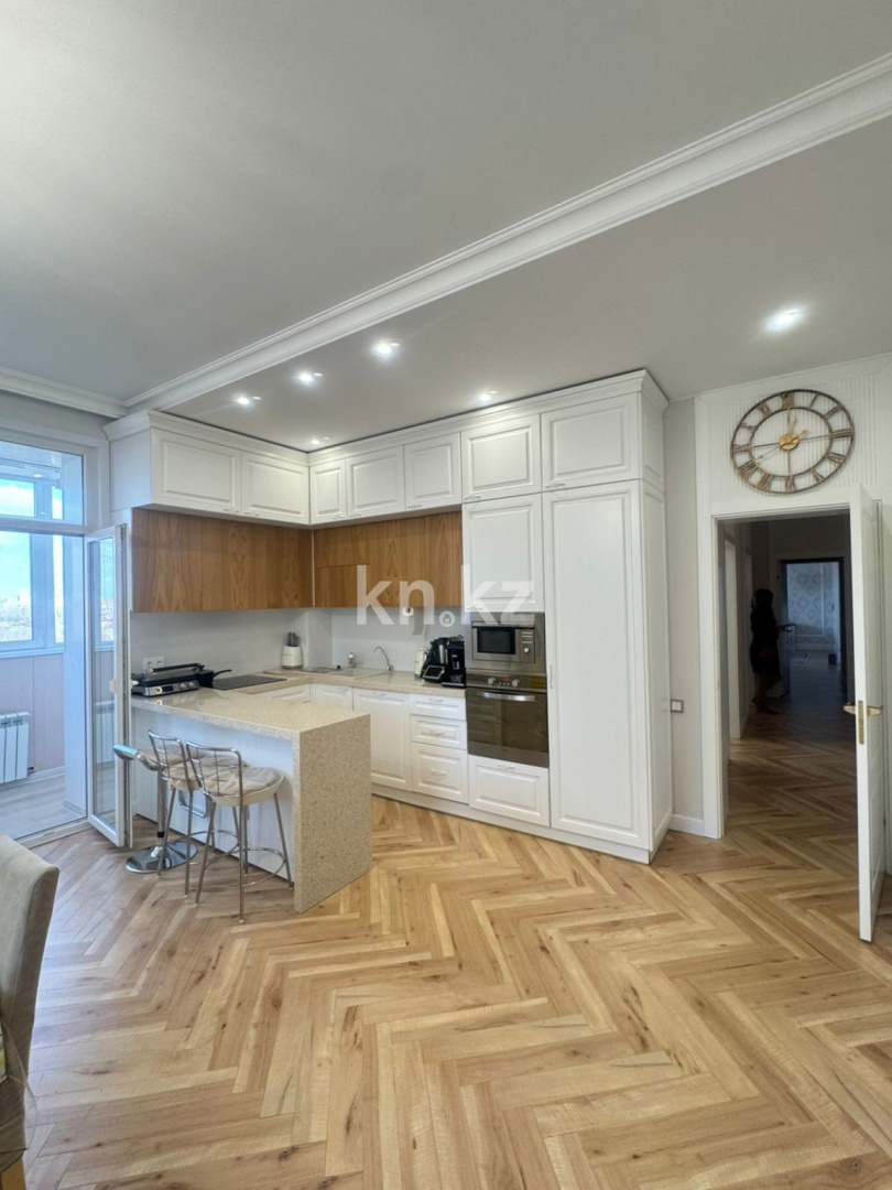 Продажа 4-комнатной квартиры, 175 м², ул. Жусан, дом  11 в Астане - фото 4