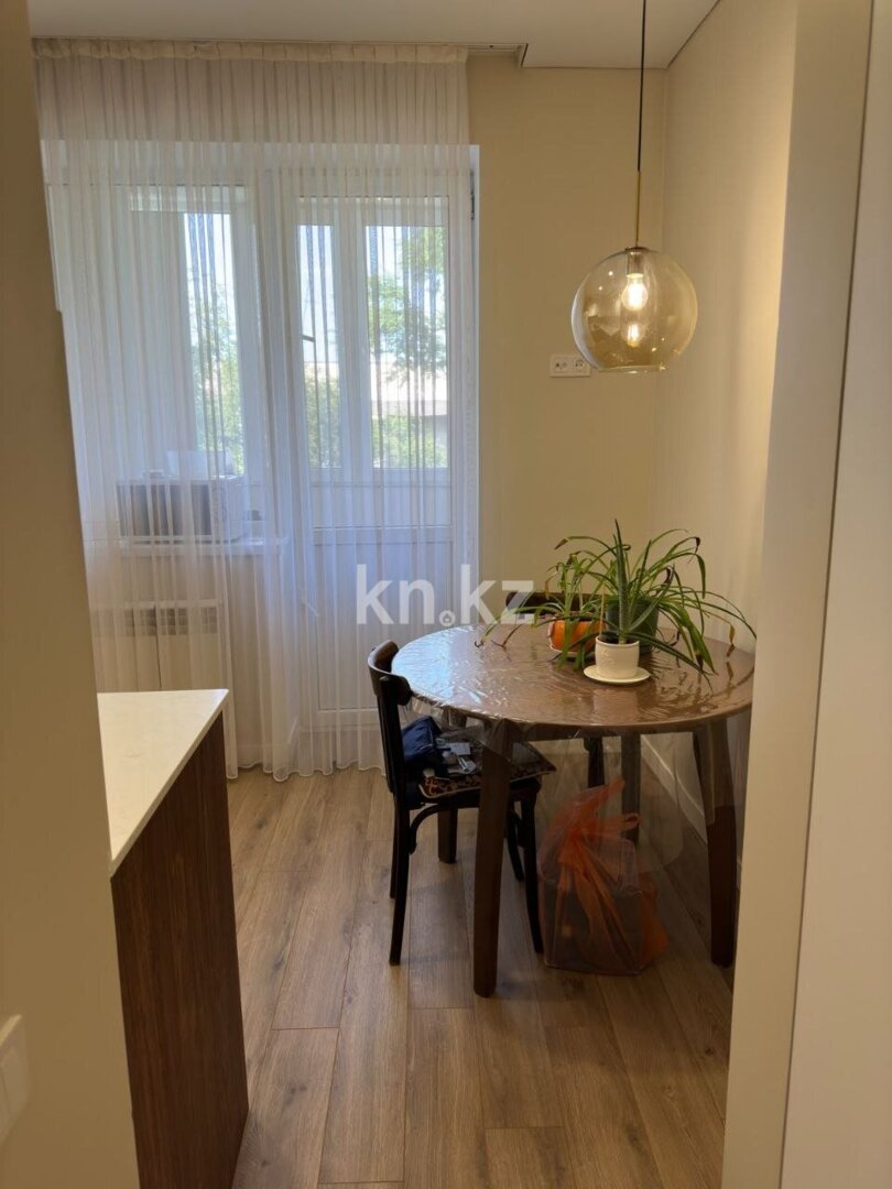 Продажа 2-комнатной квартиры, 54.2 м² в Алматы - фото 11