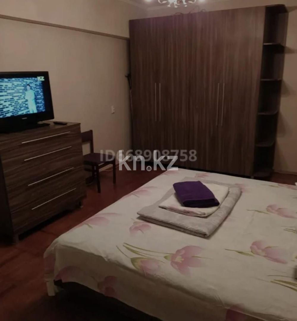 Аренда 1-комнатной квартиры посуточно, 40 м², ул. Шевченко, дом  157 - ул. Жарокова в Астане - фото 4