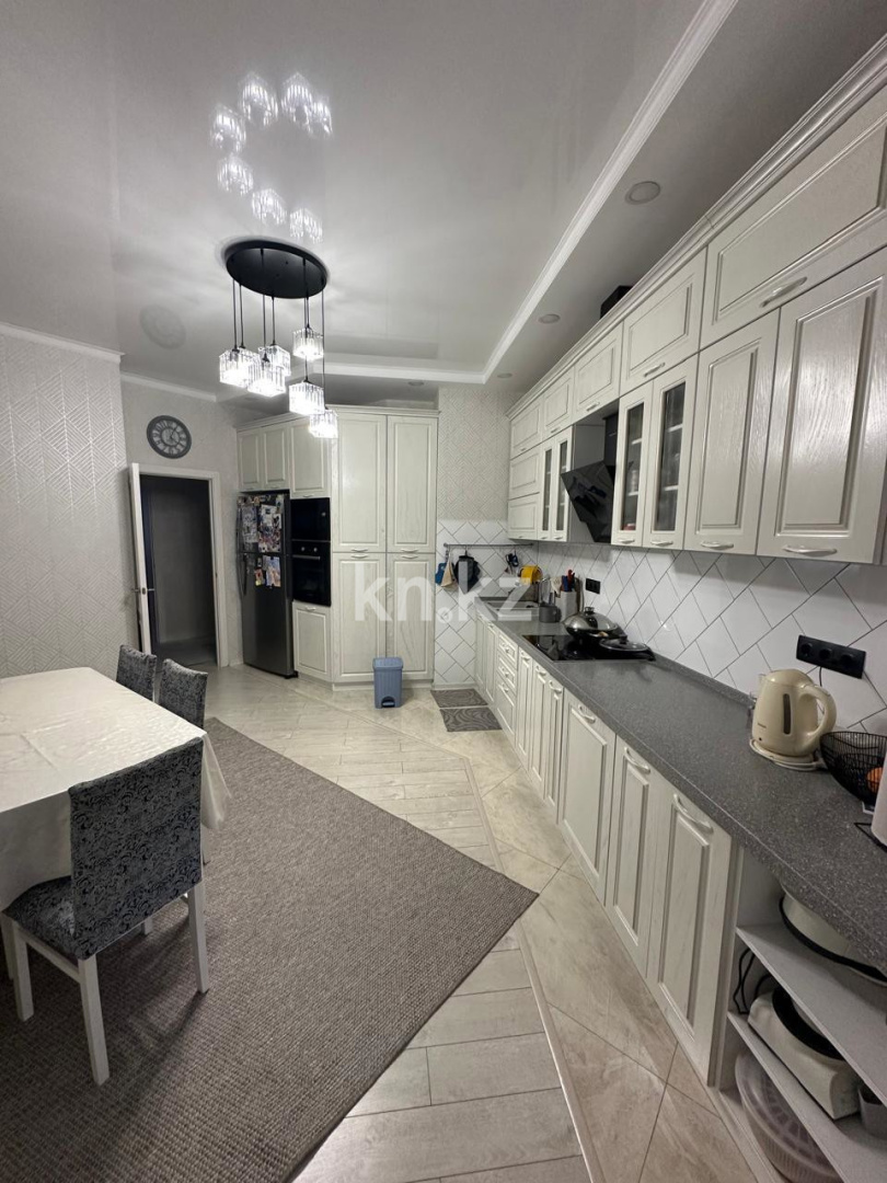 Продажа 3-комнатной квартиры, 109 м², ул. Розыбакиева, дом  247А в Алматы - фото 5