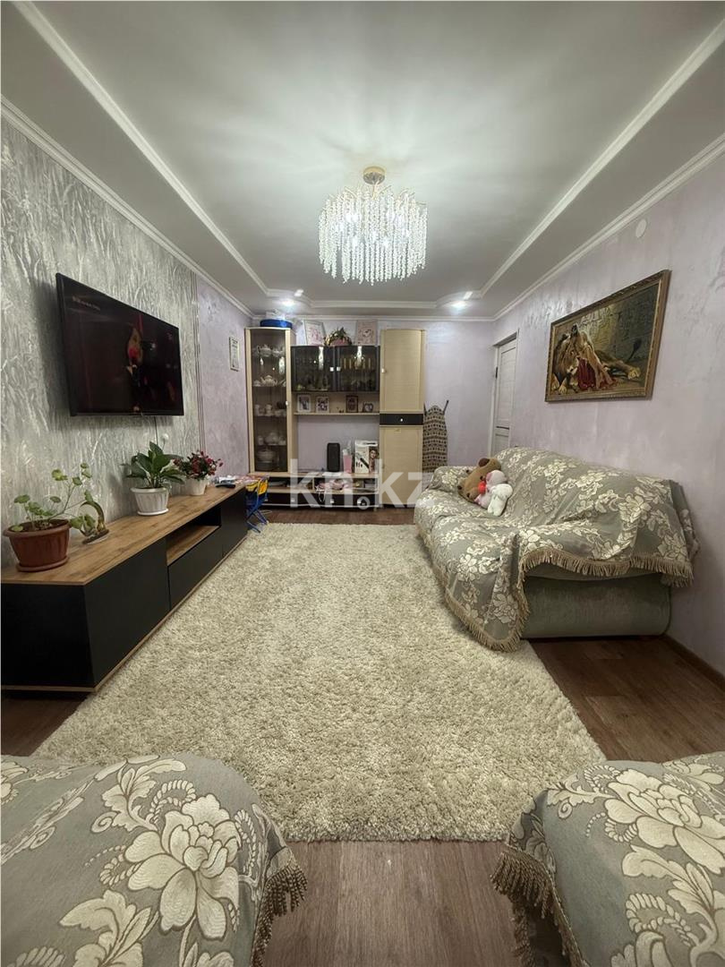 Продажа 3-комнатной квартиры, 64 м², мкр-н 11а в Караганде - фото 2