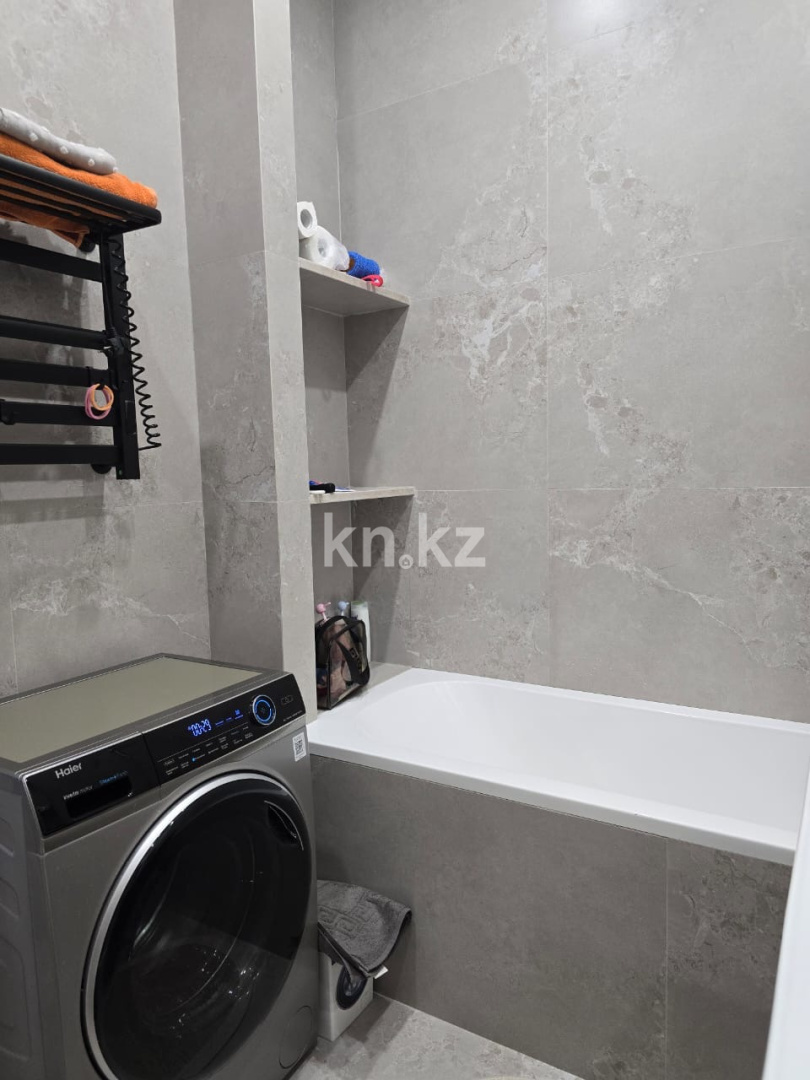 Продажа 3-комнатной квартиры, 83 м², пр. Райымбека, дом  348/1 в Алматы - фото 10