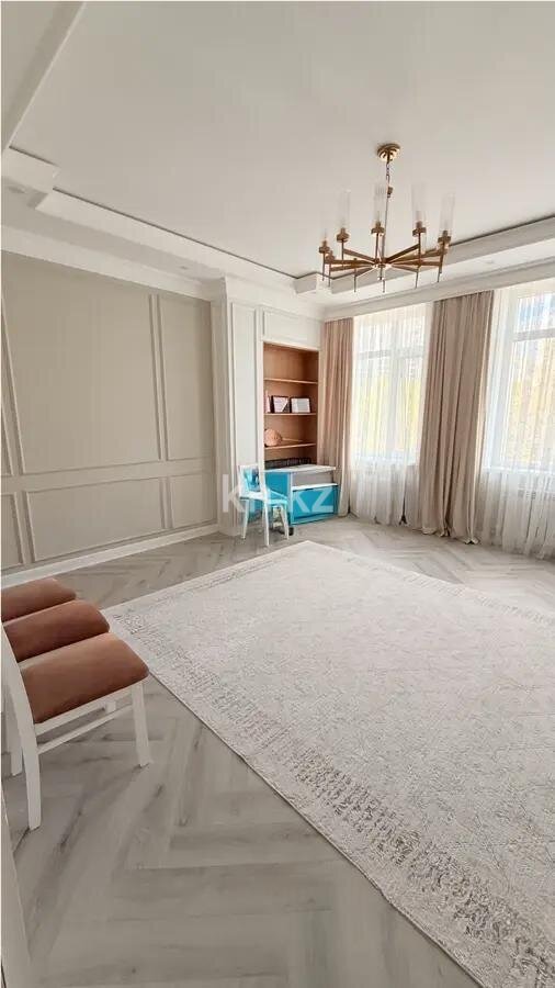 Продажа 5-комнатной квартиры, 167 м² в Астане