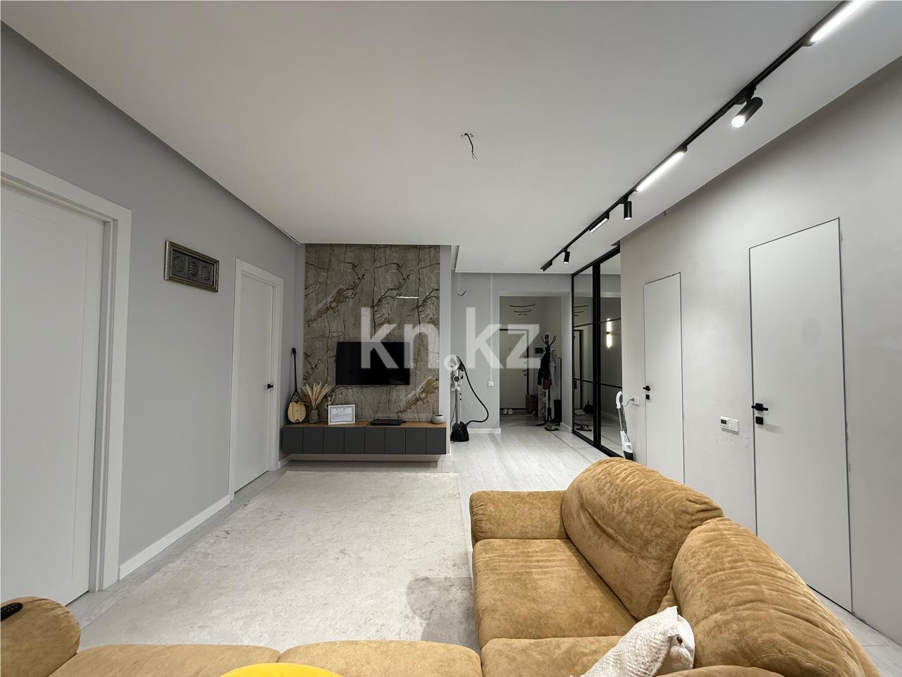 Продажа 3-комнатной квартиры, 74 м² в Караганде