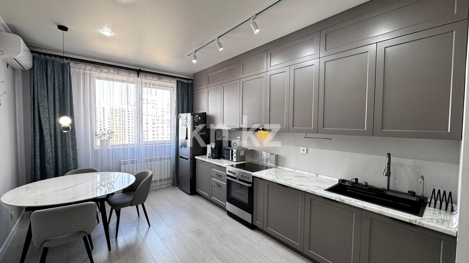 Продажа 2-комнатной квартиры, 112 м² в Алматы