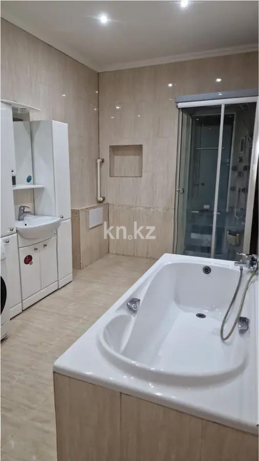 Продажа 5-комнатной квартиры, 189 м², ул. Аханова (Театральная) в Караганде - фото 6