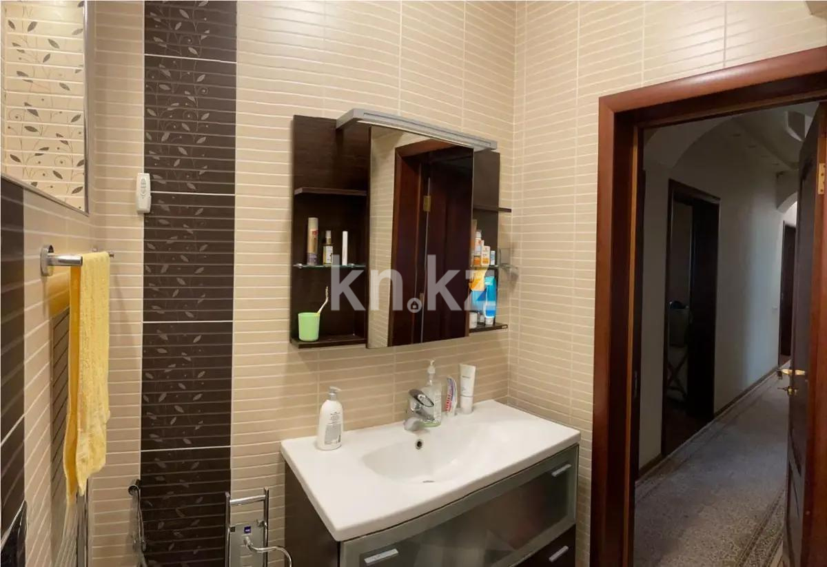 Продажа 5-комнатной квартиры, 130 м², ул. Курмангазы, дом  32 в Алматы - фото 10