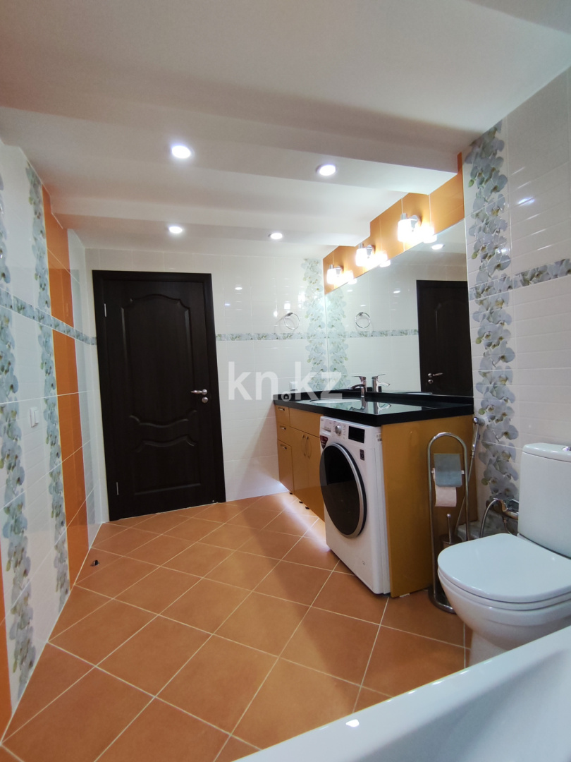 Продажа 5-комнатной квартиры, 165.5 м² в Астане - фото 17