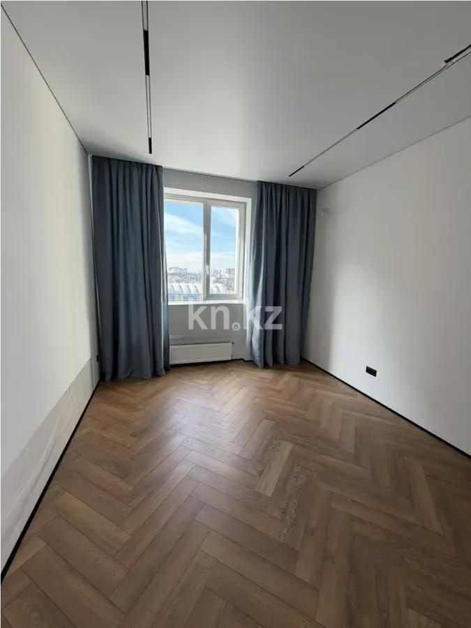 Продажа 3-комнатной квартиры, 77 м², ул. Розыбакиева, дом  197/2 в Алматы - фото 3