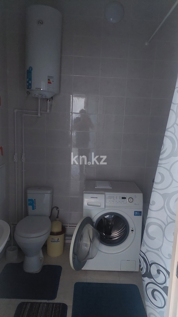 Аренда 1-комнатной квартиры, 35 м², ул. Дюсембекова, дом  44/2 в Караганде - фото 7