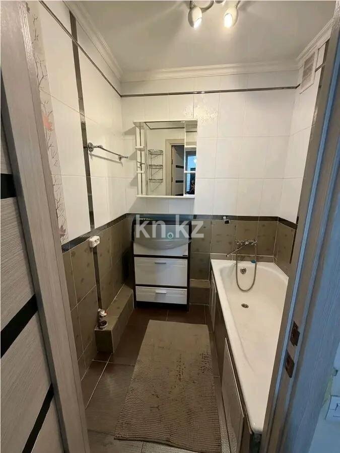 Продажа 4-комнатной квартиры, 77 м² в Караганде - фото 6