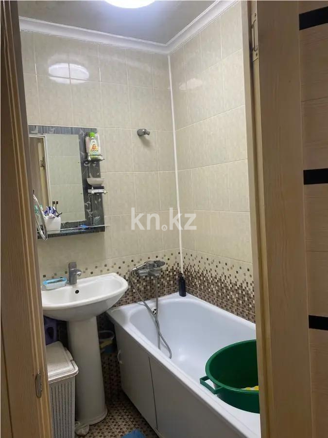 Продажа 2-комнатной квартиры, 44 м², мкр-н 15, дом  3 в Караганде - фото 4
