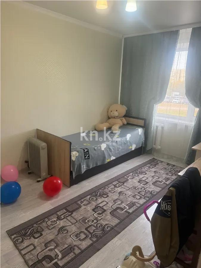 Продажа 4-комнатной квартиры, 75 м², мкр-н Голубые Пруды, дом  13 в Караганде - фото 3