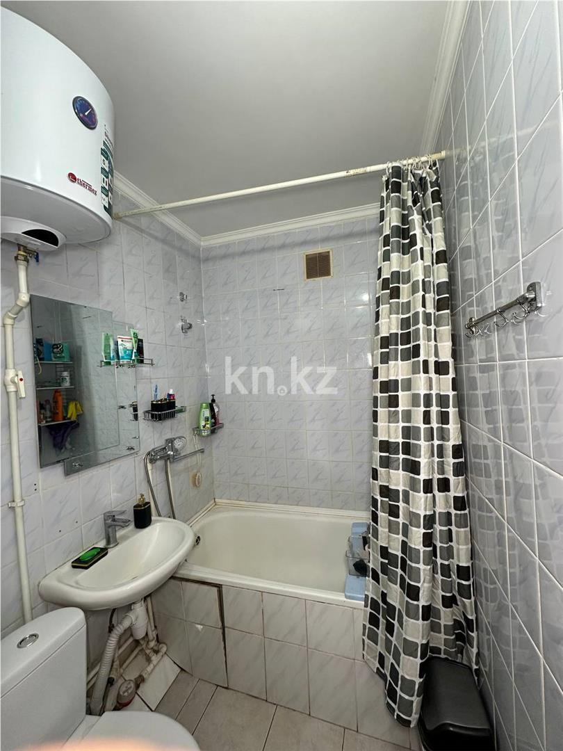 Продажа 3-комнатной квартиры, 57 м², ул. Гоголя, дом  46/2 в Караганде - фото 11