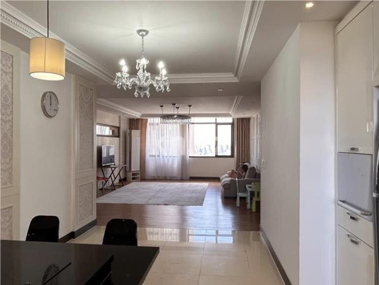 Продажа 4-комнатной квартиры, 178 м² в Астане