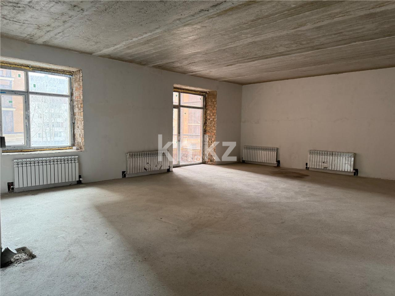 Продажа 4-комнатной квартиры, 114 м² в Караганде