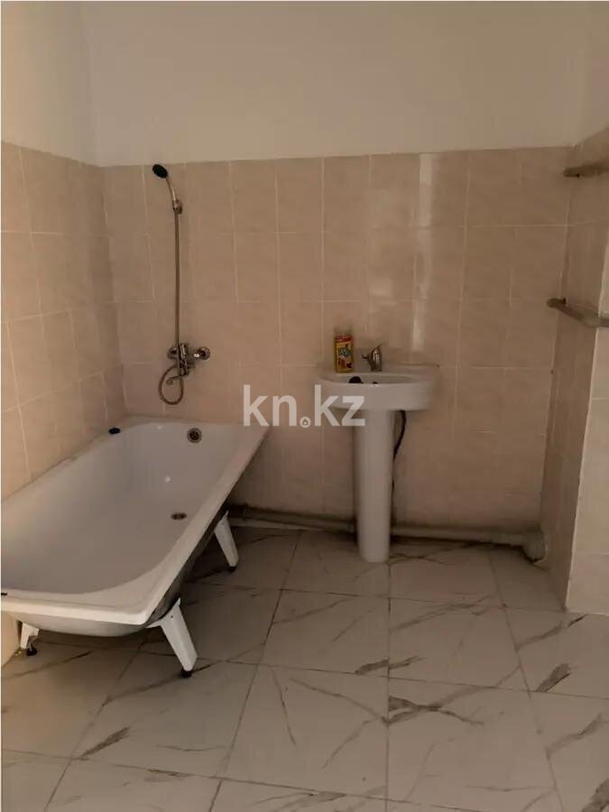 Продажа 3-комнатной квартиры, 93 м² в Алматы - фото 4