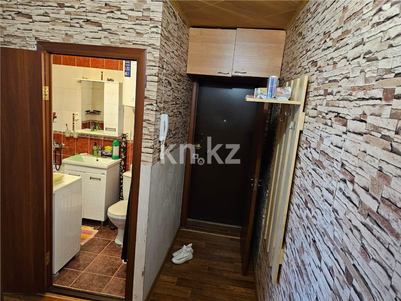 Продажа 1-комнатной квартиры, 33 м², 11а мкр. в Караганде - фото 7