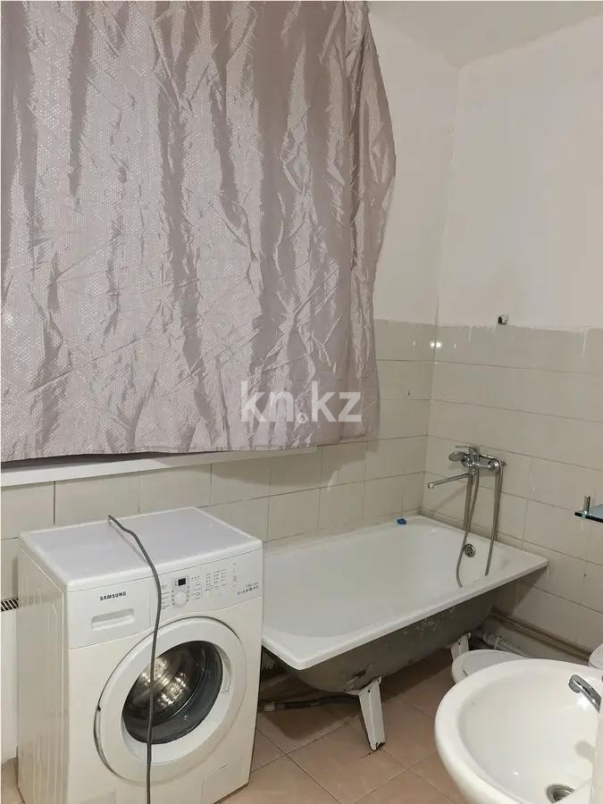 Продажа 1-комнатной квартиры, 33 м², мкр-н Кокжиек, дом  60а в Алматы - фото 3