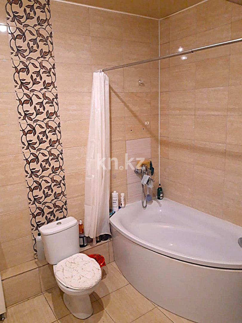 Продажа 5-комнатной квартиры, 152 м², ул. Баянауыл, дом  1 - Центр города, Золотой квадрат, район Школы-гимназии №31 в Астане - фото 15