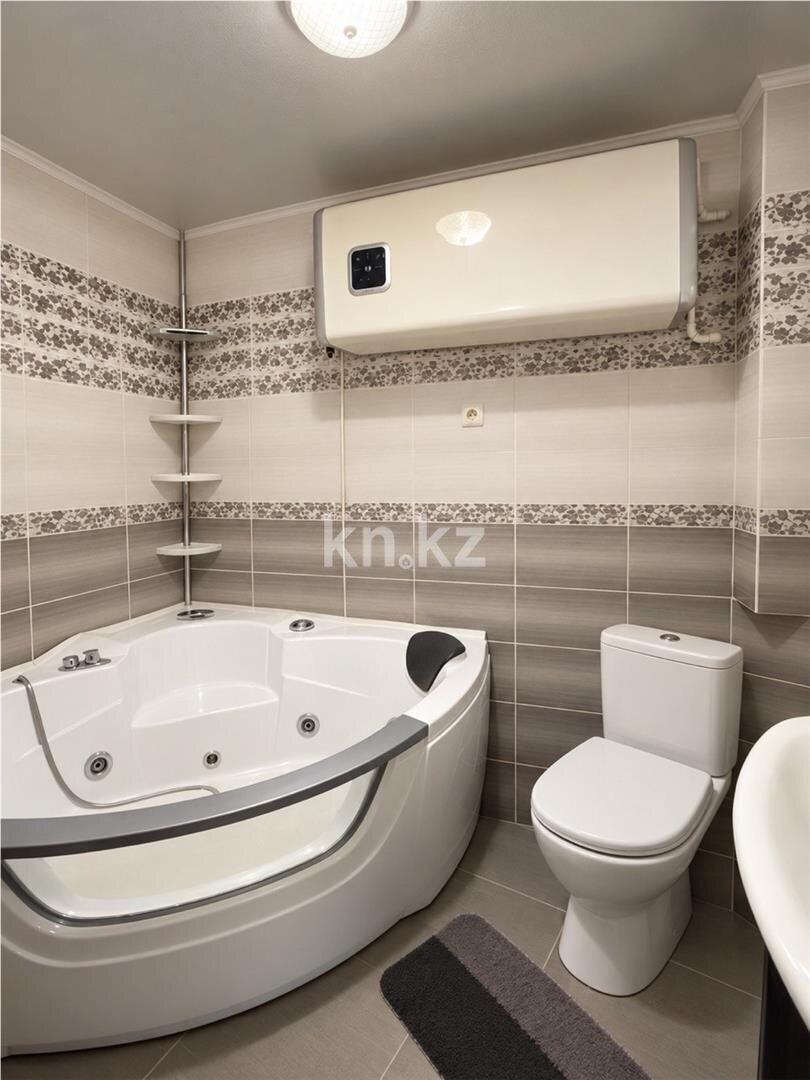 Продажа 3-комнатной квартиры, 57 м² в Караганде - фото 9