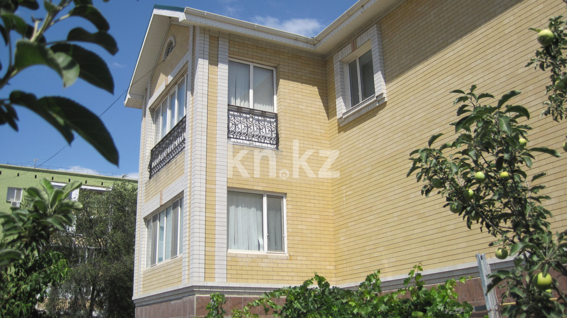 Продажа 8-комнатного дома, 484 м², ул. Сейфуллина, дом  35 в Атырау - фото 2