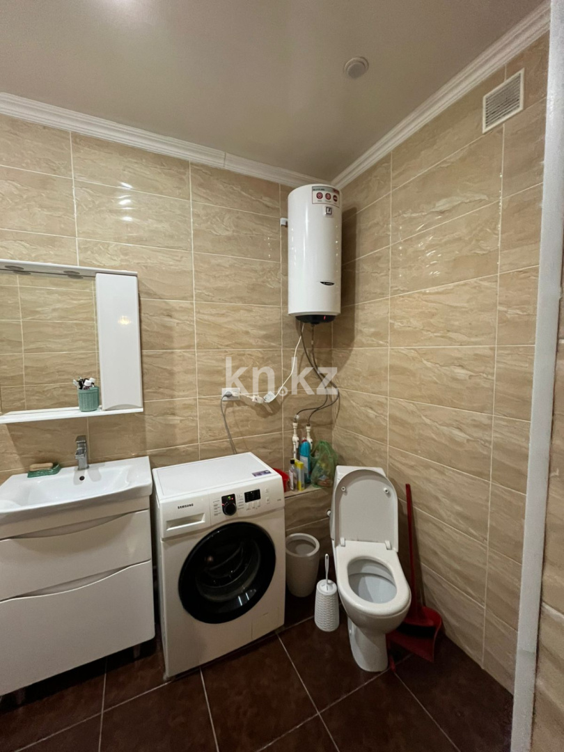 Продажа 2-комнатной квартиры, 65 м² в Караганде - фото 5