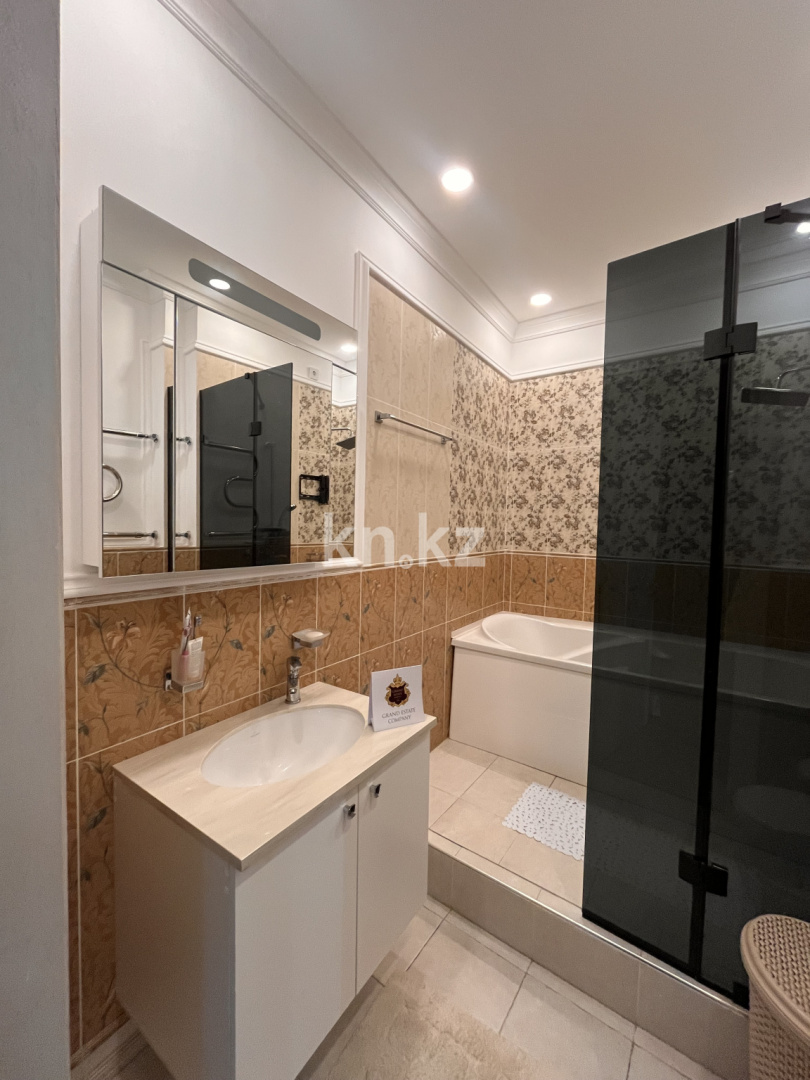 Продажа 1-комнатной квартиры, 55 м² в Алматы - фото 2