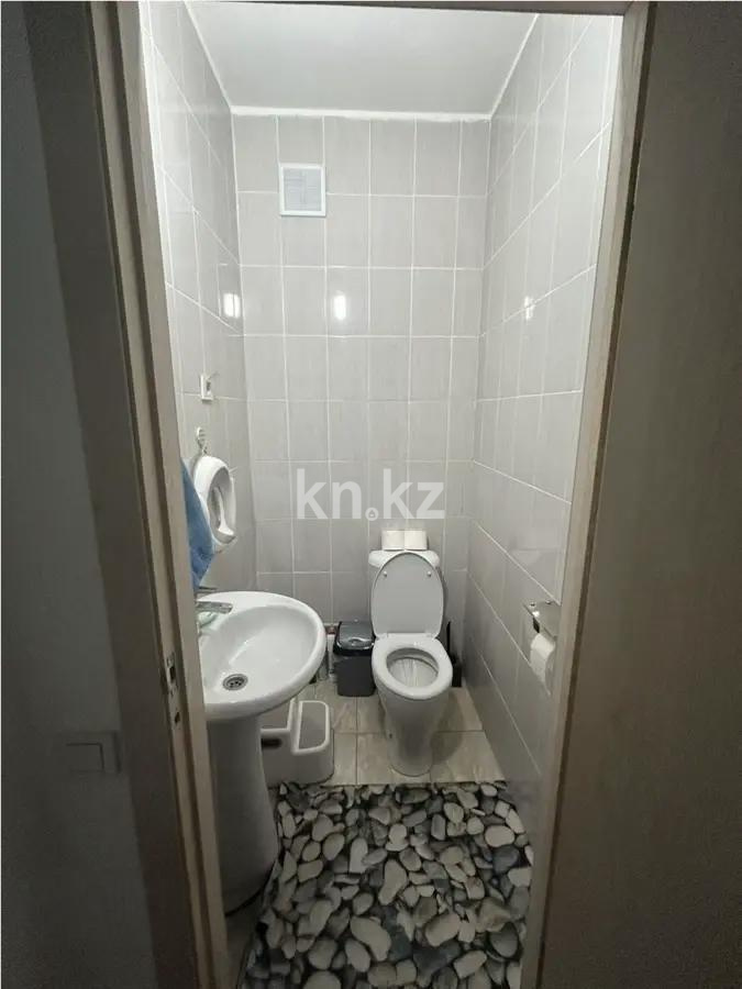 Продажа 3-комнатной квартиры, 70 м², мкр-н Дарабоз, дом  49 в Алматы - фото 4