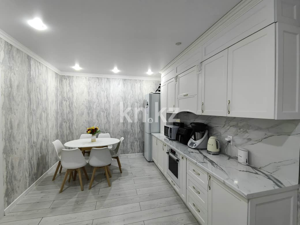 Продажа 4-комнатной квартиры, 143 м², мкр. Голубые Пруды, дом  5/4 в Караганде - фото 21