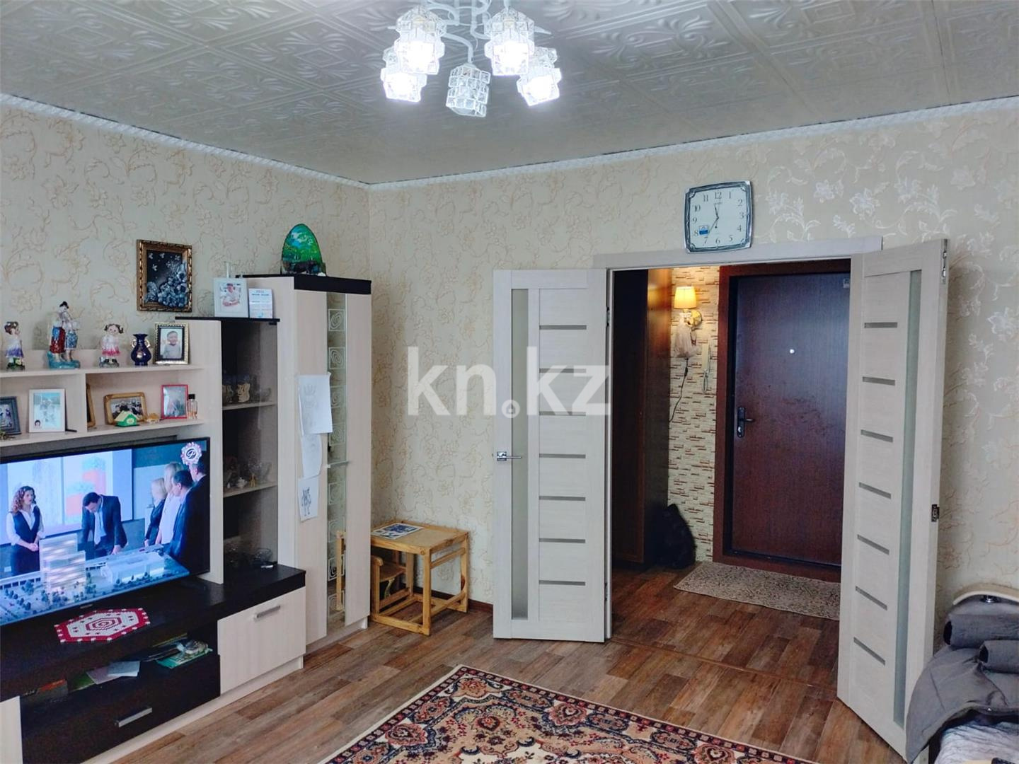 Продажа 2-комнатной квартиры, 52 м², мкр-н Восток-3, дом  16 в Караганде - фото 2