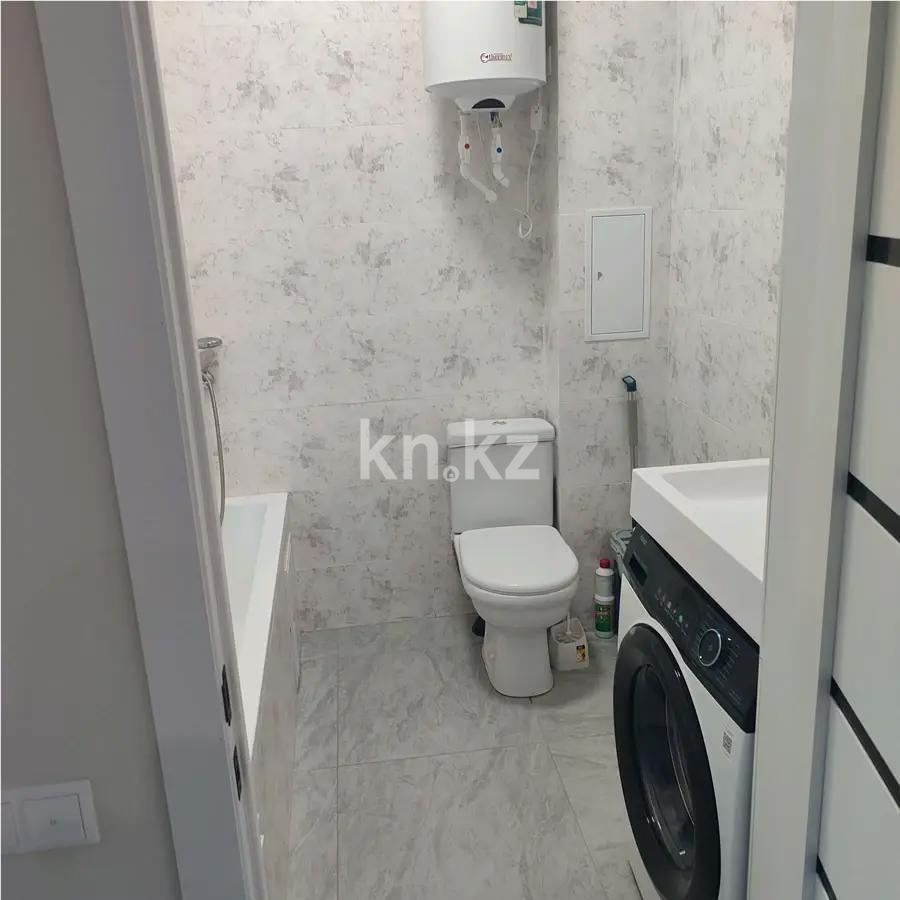 Продажа 2-комнатной квартиры, 60 м², ул. 3-я, дом  42б в Караганде - фото 3