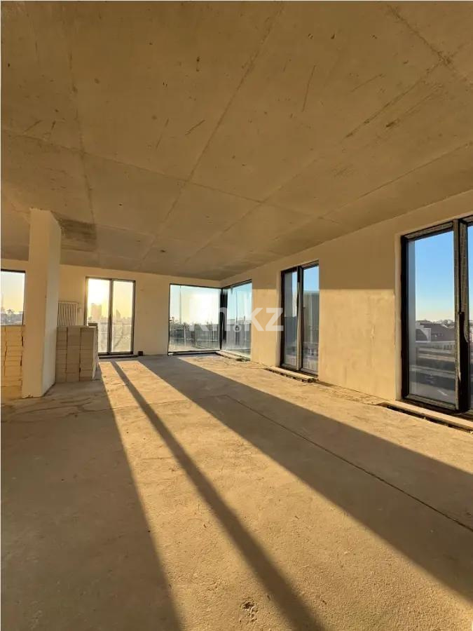 Продажа 4-комнатной квартиры, 151.73 м², пер. Тасшокы, дом  4 в Астане