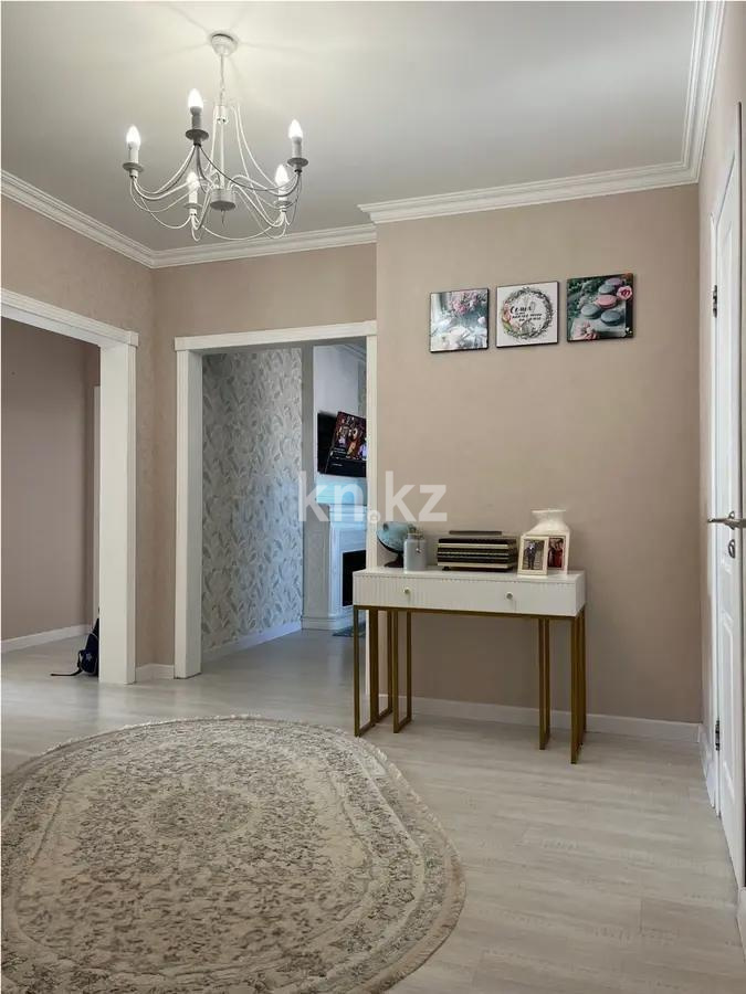 Продажа 3-комнатной квартиры, 110 м², пр. Шахтеров, дом  52 в Караганде - фото 6