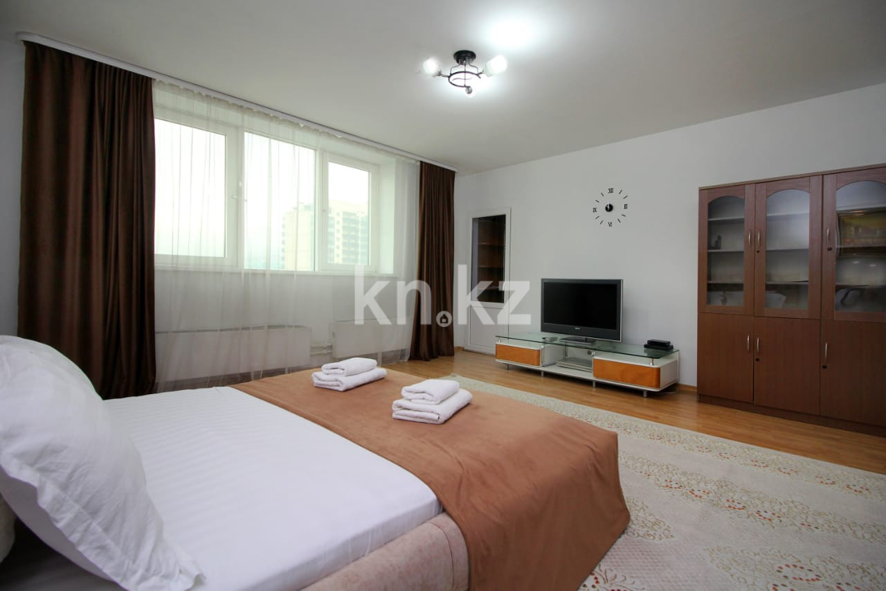 Аренда 1-комнатной квартиры посуточно, 50 м², ул. Хусаинова, дом  225 - ул. Ескараева в Алматы - фото 16