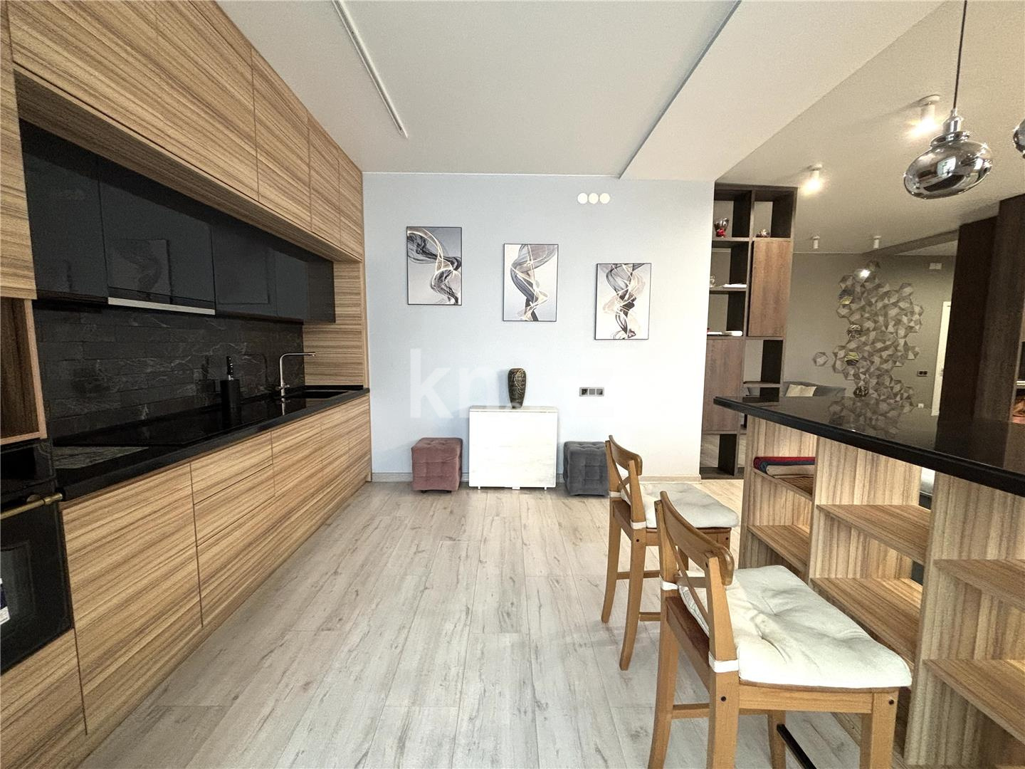 Продажа 2-комнатной квартиры, 94 м², ул. Аманжолова, дом  96/1 в Караганде - фото 6