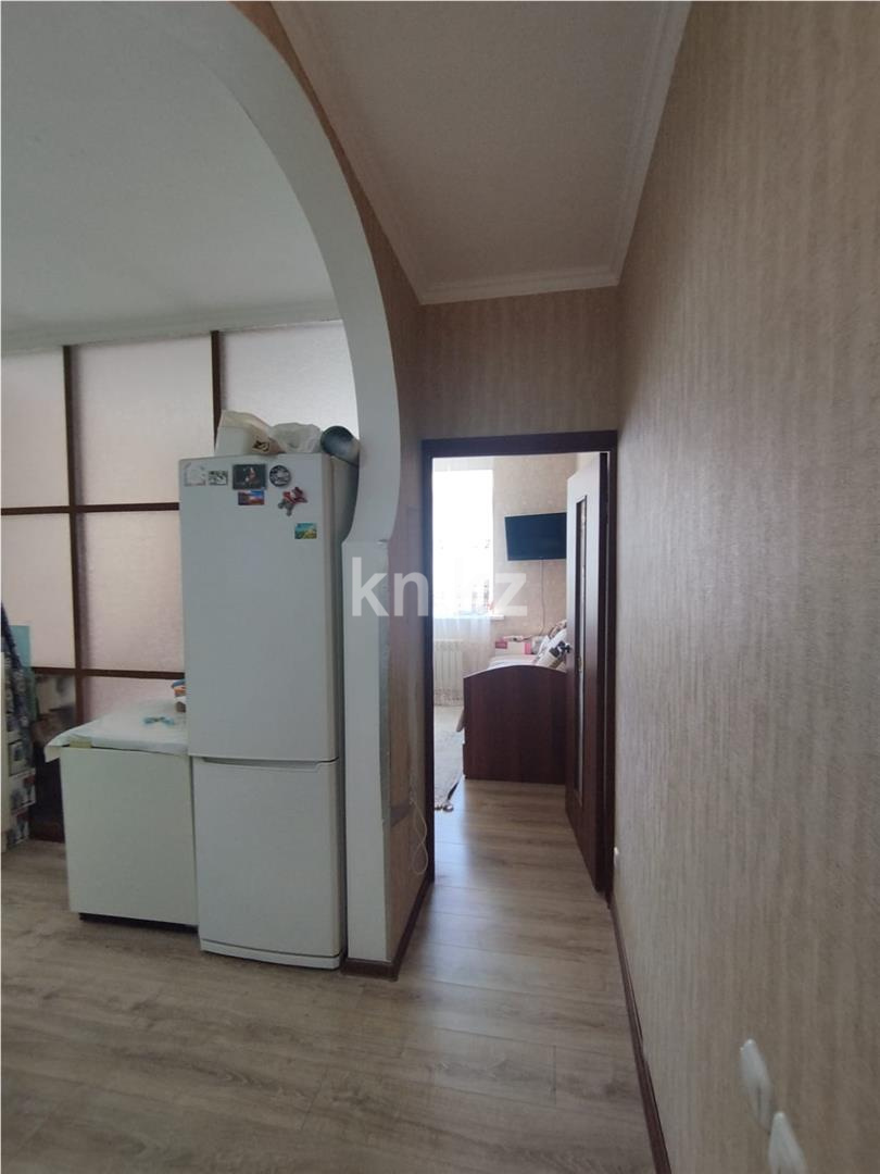 Продажа 3-комнатной квартиры, 70 м², ул. Сарыарка, дом  6 в Караганде - фото 10