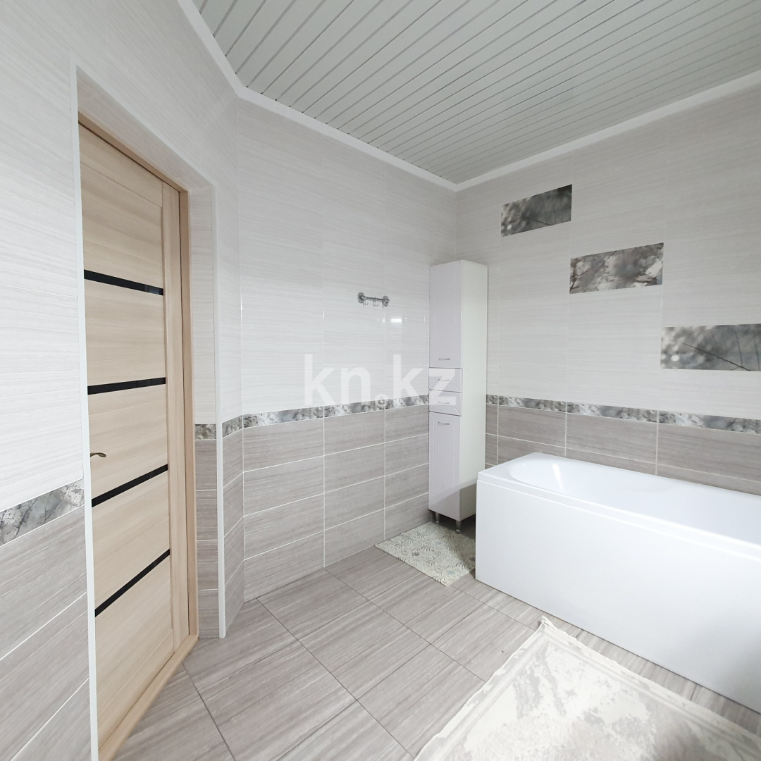 Продажа 2-комнатной квартиры, 82.7 м² в Актобе - фото 23