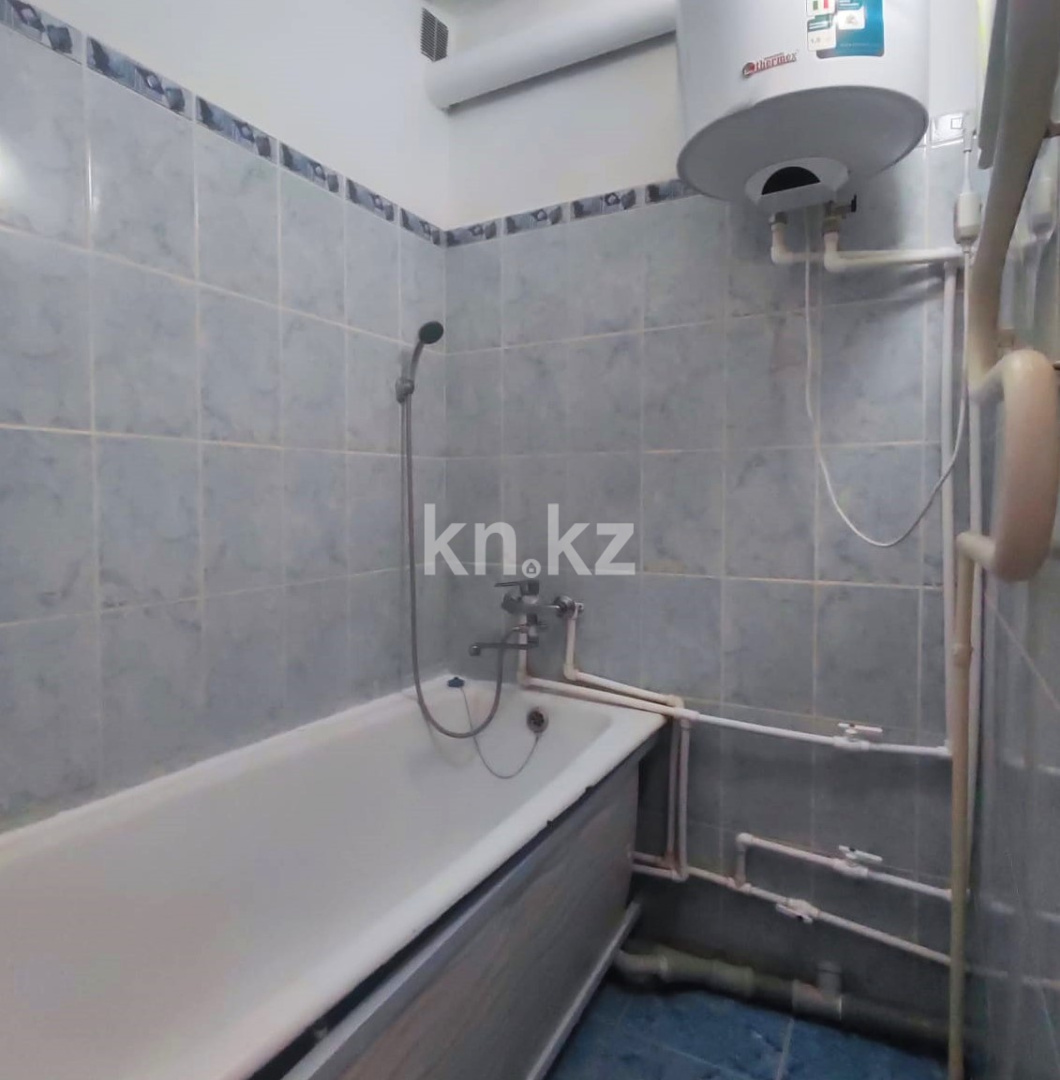 Продажа 3-комнатной квартиры, 63 м², 29А квартал в Абае - фото 8