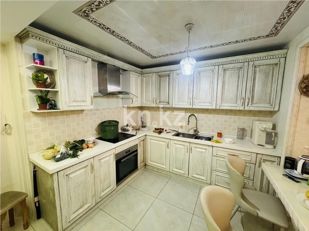 Продажа 3-комнатной квартиры, 100 м², ул. Бузурбаева, дом  33а в Алматы