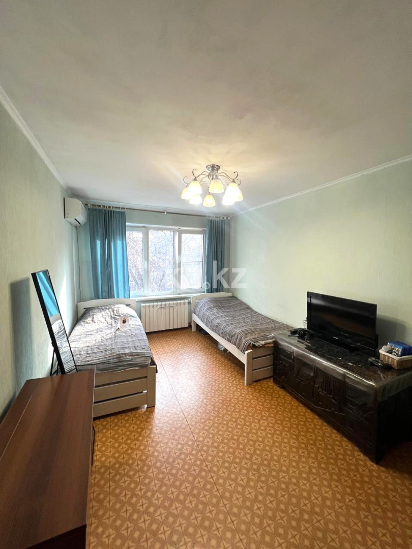 Продажа 3-комнатной квартиры, 63 м², 11 мкр. в Алматы - фото 4