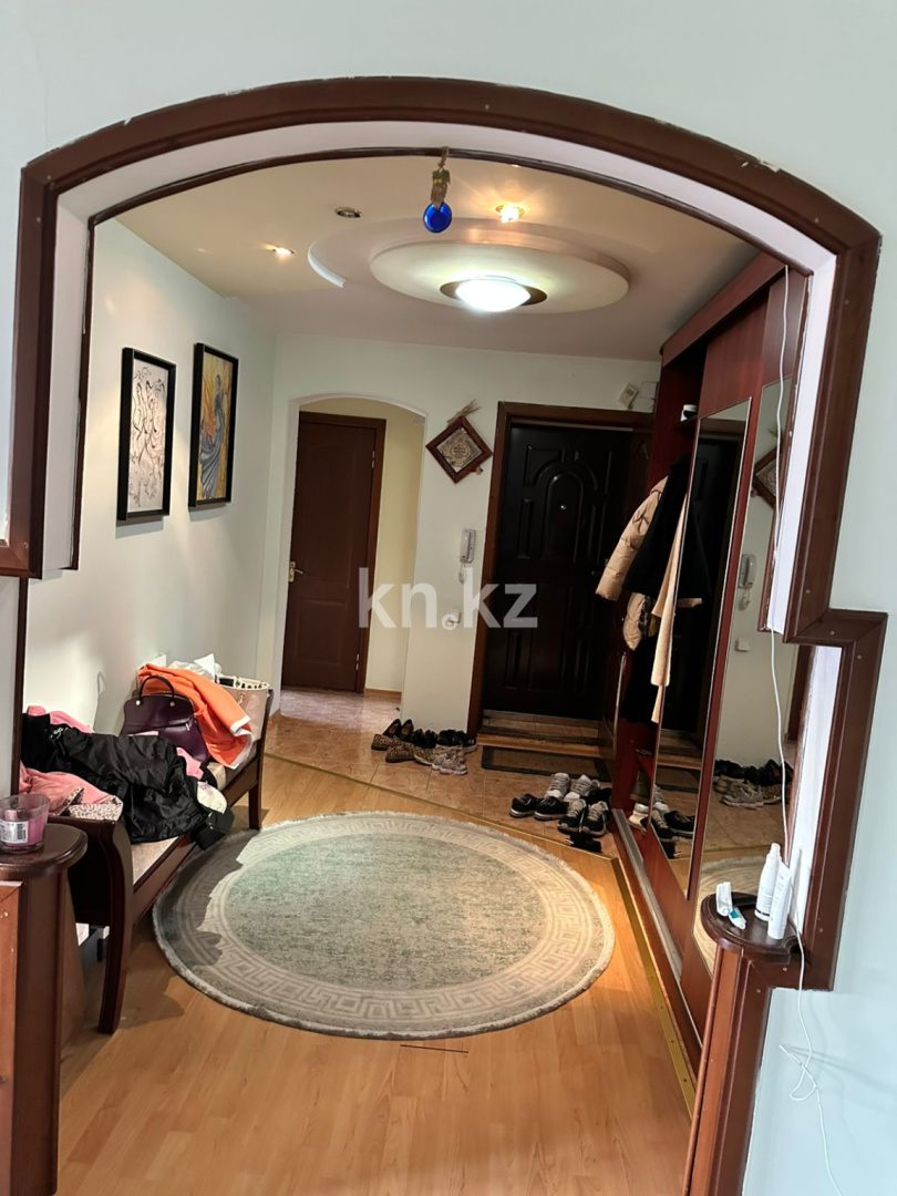 Продажа 6-комнатной квартиры, 220 м², ул. Ержанова, дом  12 в Караганде - фото 7