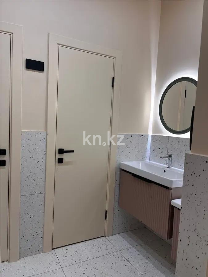 Продажа 2-комнатной квартиры, 70 м², ул. Нажимеденова, дом  7 в Астане - фото 5