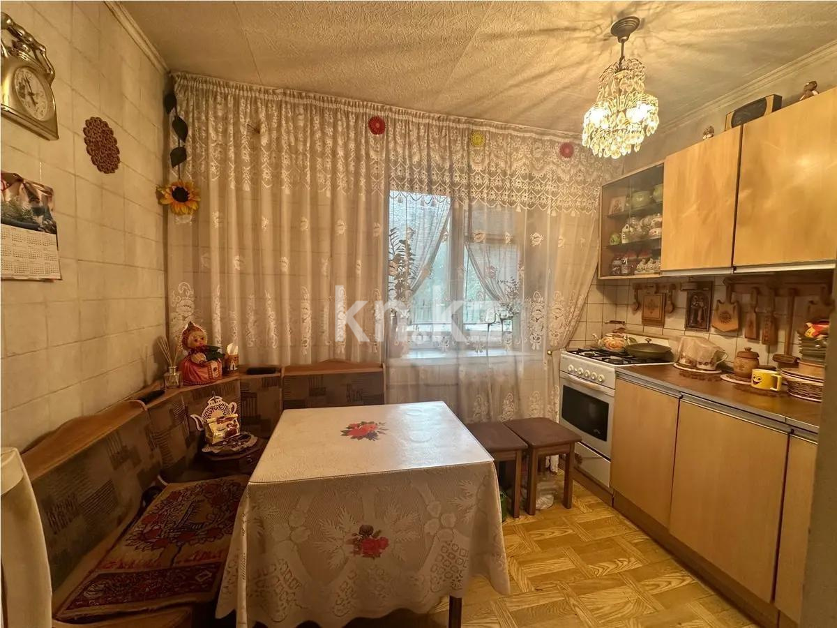 Продажа 3-комнатной квартиры, 62 м², ул. Елебекова, дом  27 в Алматы - фото 2