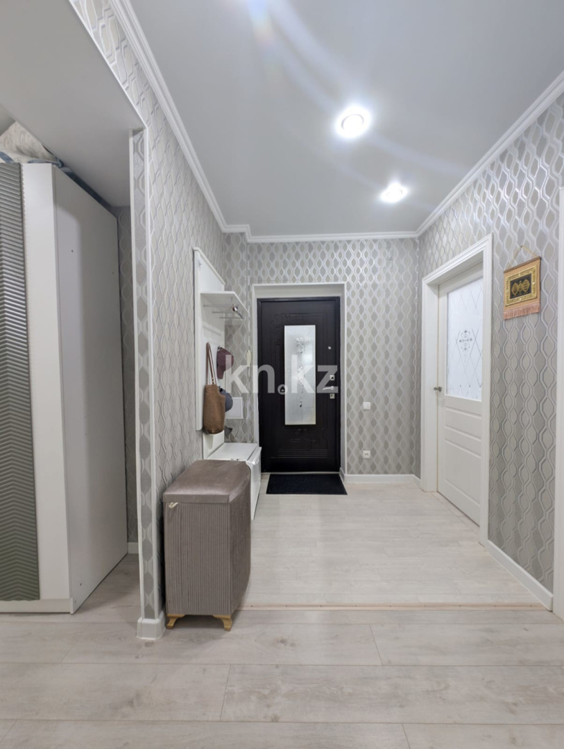 Продажа 2-комнатной квартиры, 71.3 м² в Уральске - фото 17
